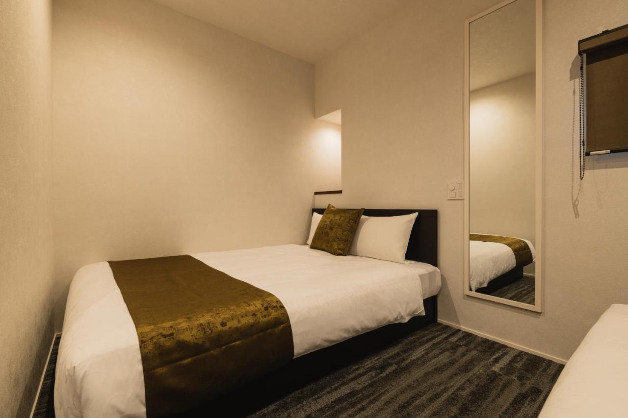 Grand Base Crane Lejlighedshotel Fukuoka  Eksteriør billede